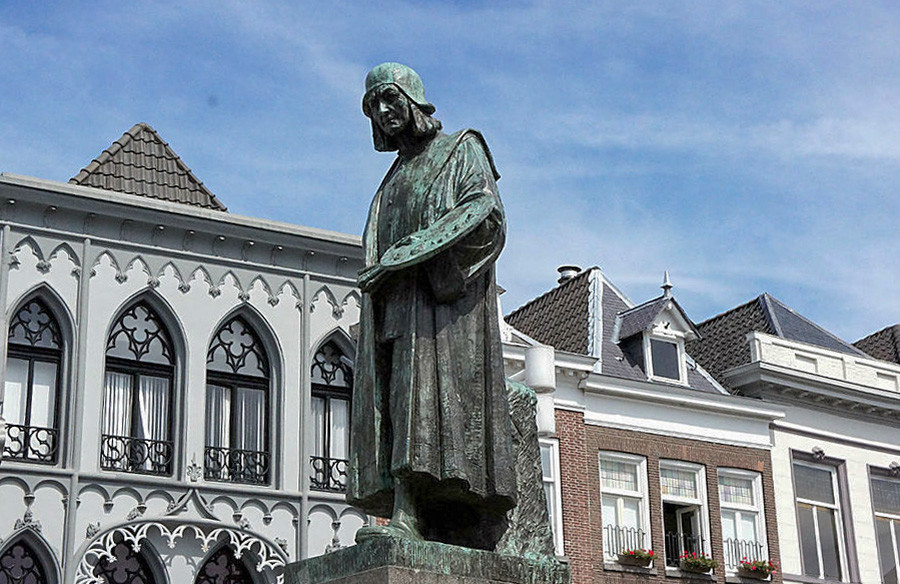 В кінці XIV століття в Хертогенбосе оселився прадід Ієроніма Босха - Ян ван Акен, торговець хутром і домовласник