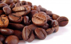 Кава буває наступних різновидів - це арабіка, приготований з аравійського кавового дерева, і робуста, з конголезького
