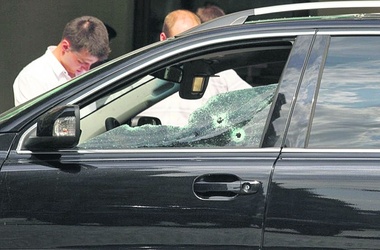 27 августа 2012, 15:07 Переглядів:   Був розстріляний, коли зупинився на червоне світло світлофора на вулиці Князя Романа