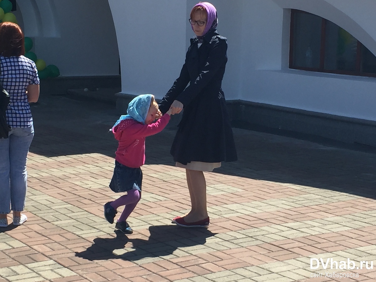 З «центру» їздимо сюди, - поділилася Олена, прихожанка храму