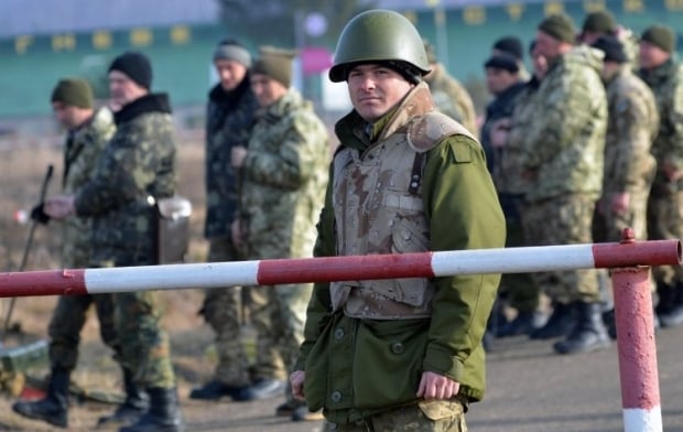 За словами заступника начальника Генерального штабу, з оперативним резервом першої черги будуть проведені навчальні збори, але вони не стануть військовослужбовцями