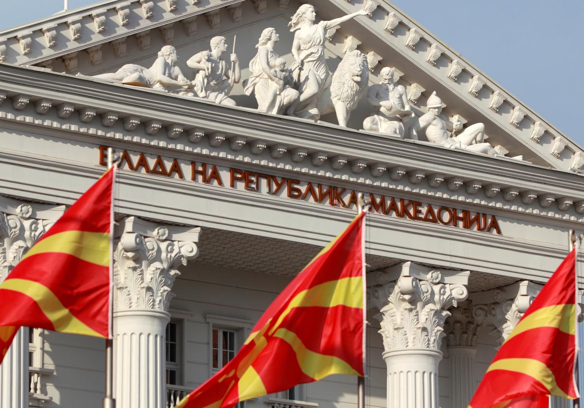 Після ратифікації парламентом угоду протягом семи днів повинен підписати президент Македонії