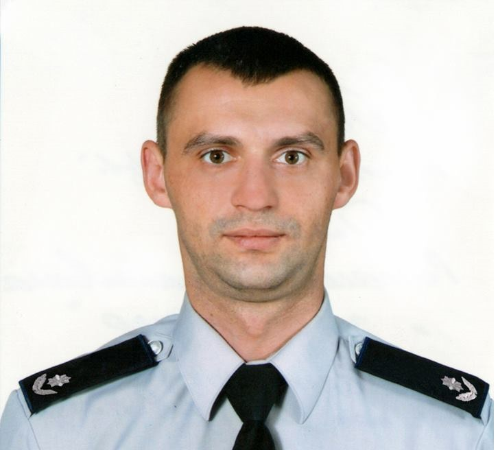 Будинки майора чекали двоє синів - трирічного віку і 10-ти місячне немовля, - а також дружина і батьки