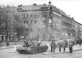 Солдати РОА (дивізія генерала Буняченко) в Празі, травень 1945 р   - А чи можна сказати, що Прагу визволяла армія генерала Власова