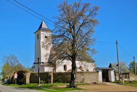 Костел Святого Михайла Архангела в Грозовий (Фото: Ралф Лотис, Wikimedia CC BY 3