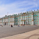 Військово-історичний музей артилерії, інженерних військ і військ зв'язку офіційно перебуває під юрисдикцією Міністерства Оборони РФ, але він не обмежений у доступі, що не засекречений, а навпаки, входить в десятку найбільш відвідуваних місць Санкт-Петербурга