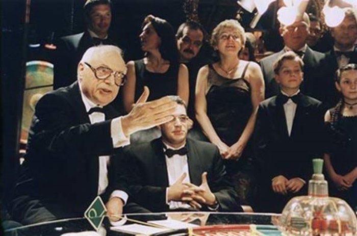 Ім'я ведучого телегри вперше прозвучало лише в 1980 році, коли ефір закінчився словами: «Вів передачу Володимир Ворошилов»