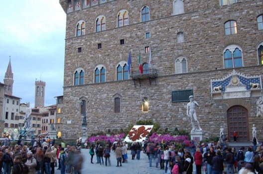 Мільйони - саме в таких масштабах вимірюється кількість репродукцій, які можна зустріти навіть на килимках для комп'ютерних мишок