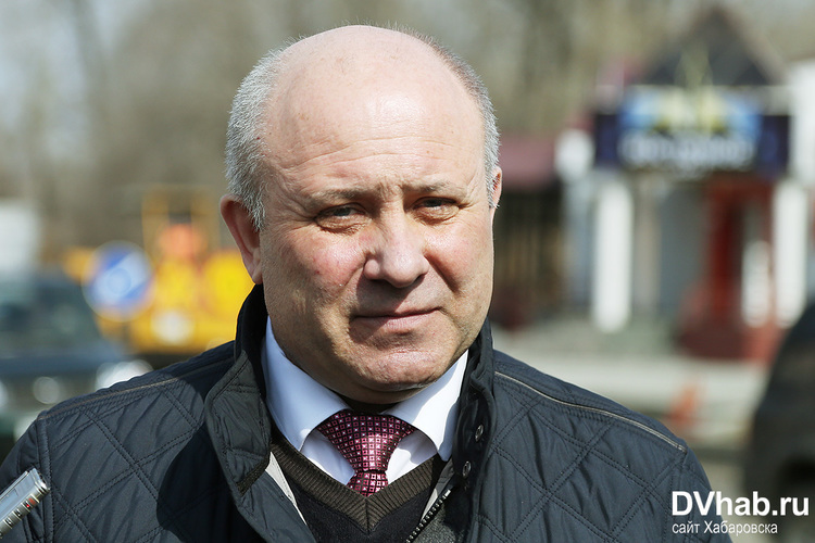 Варто додати, що Сергій Кравчук мерські вибори виграв досить легко, при тому, що навряд чи може похвалитися таким же авторитетом і впізнаваністю, як В'ячеслав Шпорт