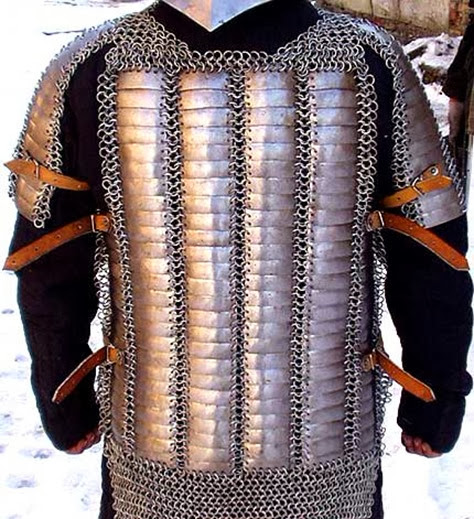 Такий щит застосовувався при обороні фортець, але зустрічався вкрай рідко