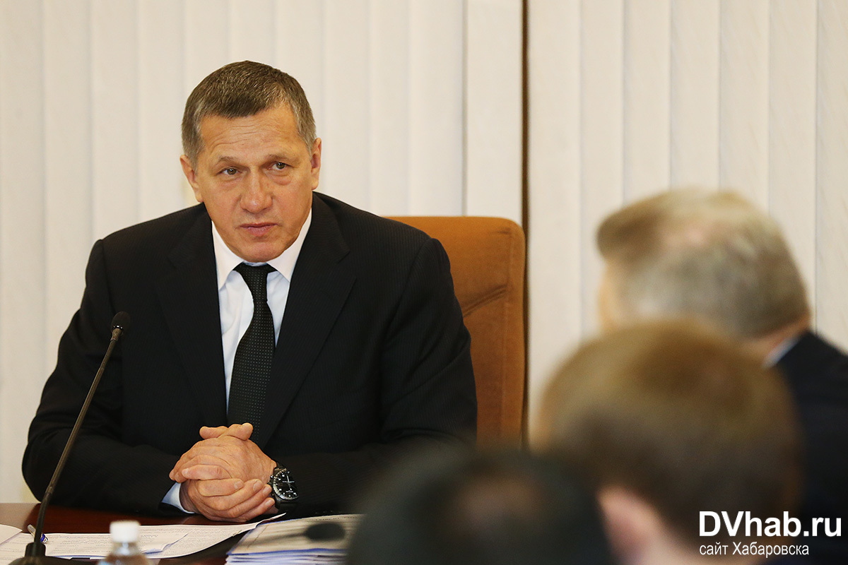 Доходи уповноваженого із захисту прав підприємців в Хабаровському краї Олега Герасимова в 27,4 мільйона рублів ще викликають інтерес, інших же чиновників Юрій Трутнєв може без особливих проблем утримувати протягом цілого року