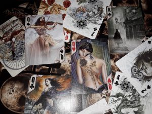 Сьогодні ми почнемо публікацію уроків ворожіння на гральних картах