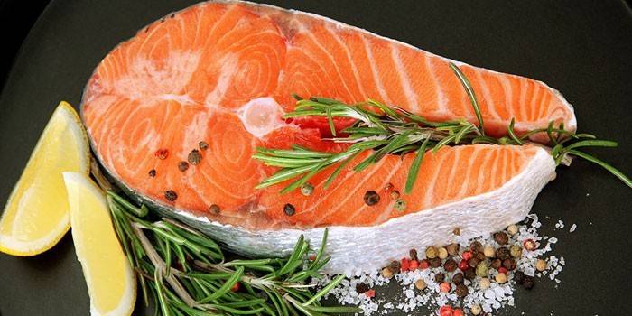 Коричневий цукор можна замінити медом