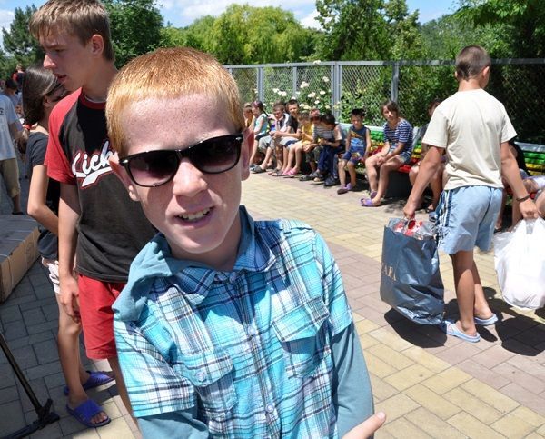 З початком жорстоких боїв на Сході із зони АТО виїжджають цілі сім'ї