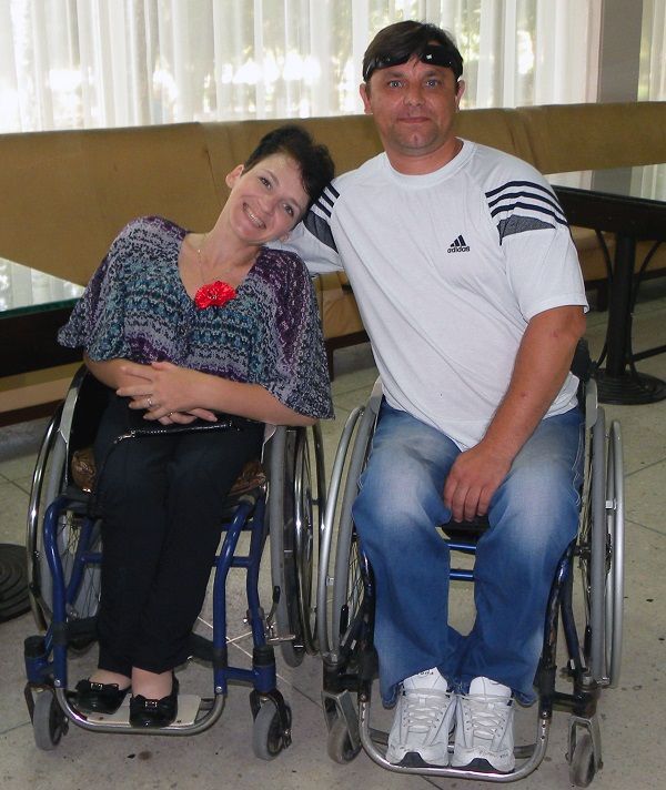 На допомогу прийшли небайдужі одесити з благодійного фонду «Добрий самарянин» і «Європейської асоціація прав інвалідів»