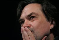 Очевидно, він з міркувань політичної кон'юнктури пристав до цього табору