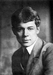 Єсеніну був притаманний феноменальний дар тонко сприймати ледь відчутні стану і невловимо вислизають миті буття природи