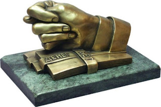 Професор економіки Школи політичних наук в Парижі, відомий російський економіст Сергій Гурієв дав   інтерв'ю   Російській службі «Голосу Америки», в якому розповів про дуже небезпечною економічної і політичної ситуації в Росії