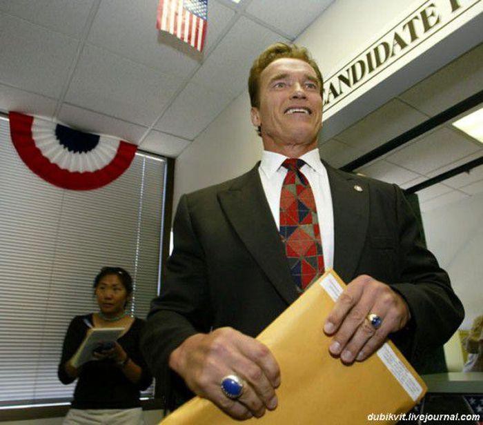 В кінці 90-х під час інтерв'ю журналу Talk він обмовився, що не раз подумував про те, щоб