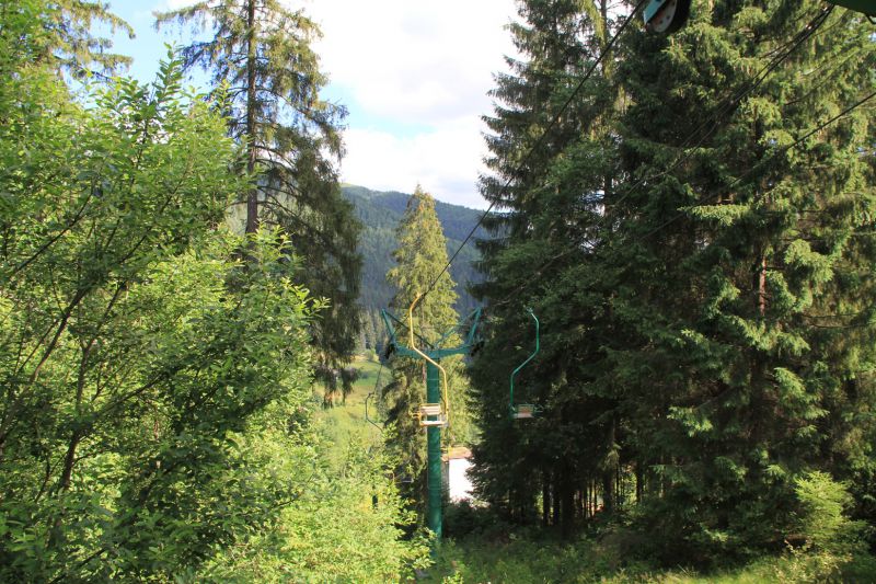 Підйомник, на якому ми вирушили в «Чарівну Ворохту»