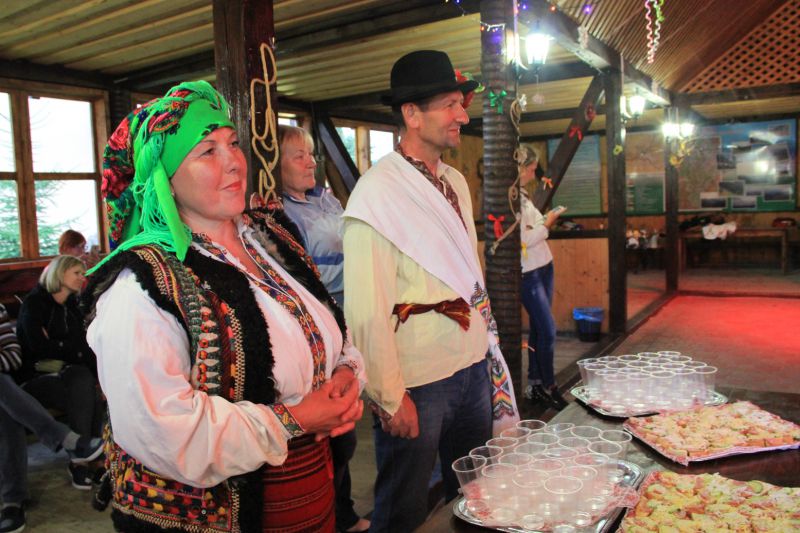 Пізнаємо «Гуцульську весілля»