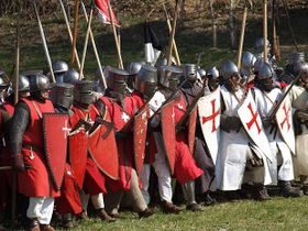 І ось починається битва