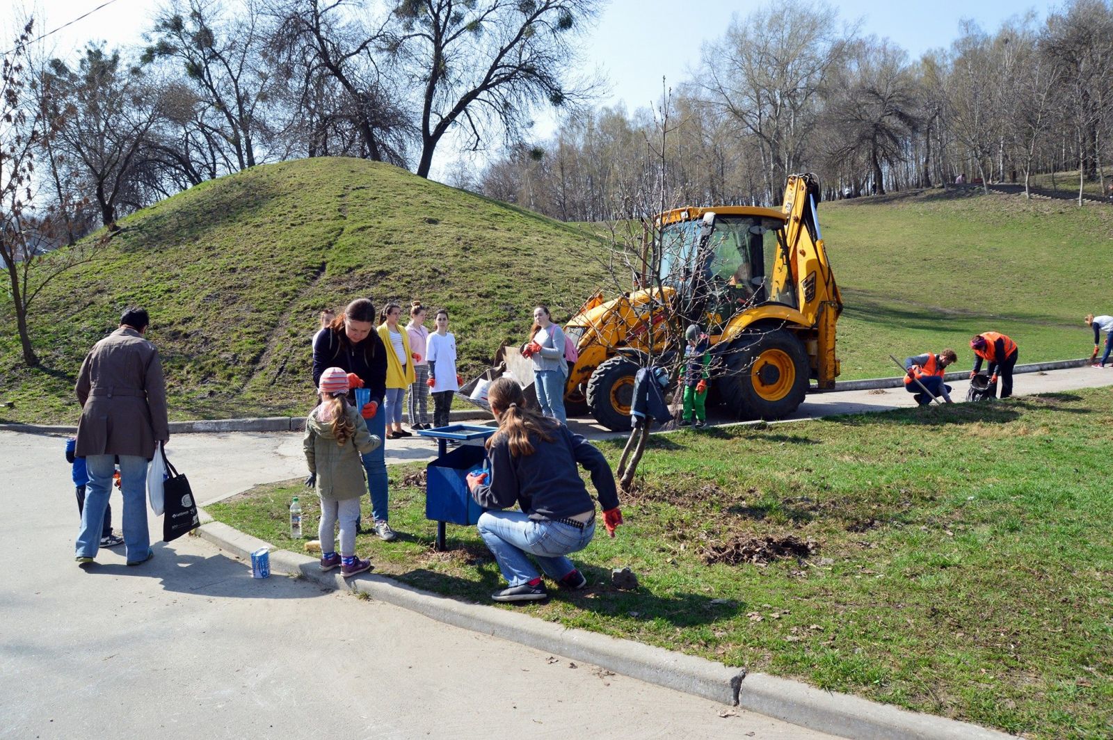 Жителі звертаються до нього з найрізноманітніших питань