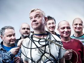 Фото: Роман Черни, архів групи «Мняга і Ждёрп»   Mňága a Žďorp топчуть своїми ногами чеську сцену вже давненько - з 1983 року