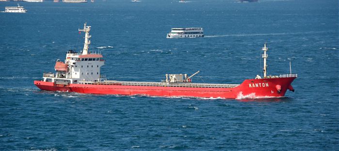 Два судна-порушника заарештовані, два пішли на дно, і ще одне розкололося навпіл