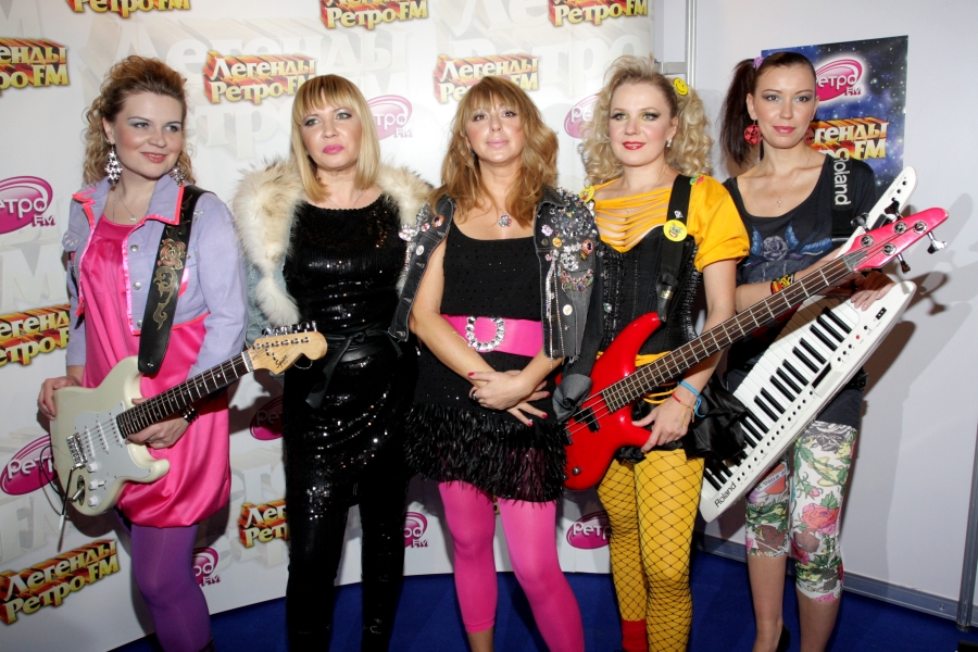 «Russian girls», «American boy», «Бухгалтер», Альона Апіна, група «Комбінація»