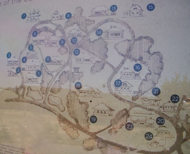 Щоб не розгубитися в цьому різноманітті, варто ознайомитися з картою, яка знаходиться відразу при вході в музей