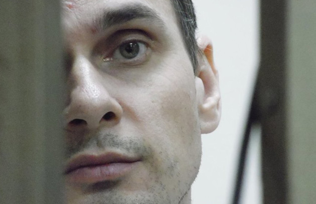 Кремль цинічно доводить українського політв'язня до смерті   Вже не тільки з кожним днем, але і з кожною годиною ситуація зі здоров'ям і життям Олега Сенцова стає все тривожніше