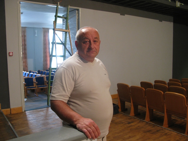 Про це кореспонденту «Дозору» повідомив директор Харківського обласного академічного театру ляльок ім