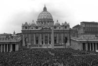 Автор:   Володимир Абарінов   Володимир Абарінов Спеціально для «Цілком таємно»   Недавня передача дару Папи Римського Російської Православної Церкви - чудотворної ікони Казанської Божої Матері - стала подією одночасно і радісним, і гірким