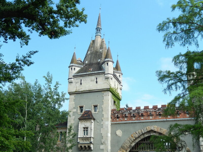 копія церкви в селі Як, неподалік від кордону з Австрією