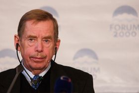 Вацлав Гавел (Фото: Томаш Адамец, Чешскоее радіо)   Радіостанція «Вільна Європа» / Радіо «Свобода» перебралося з Мюнхена до Праги в 1995 році на запрошення Вацлава Гавела