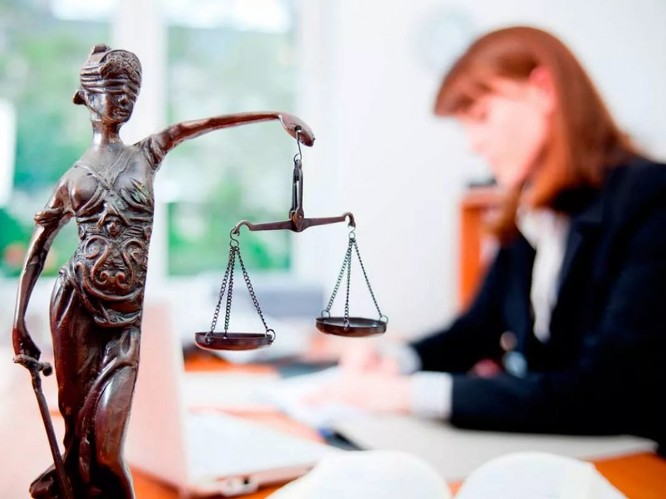 «   Казахстанські адвокати назв али законопроект про їхню діяльність втручанням держави   »- Республіканська колегія адвокатів назвала законопроект Про адвокатську діяльність і юридичної допомоги посяганням на статус і втручанням держави в їх діяльність