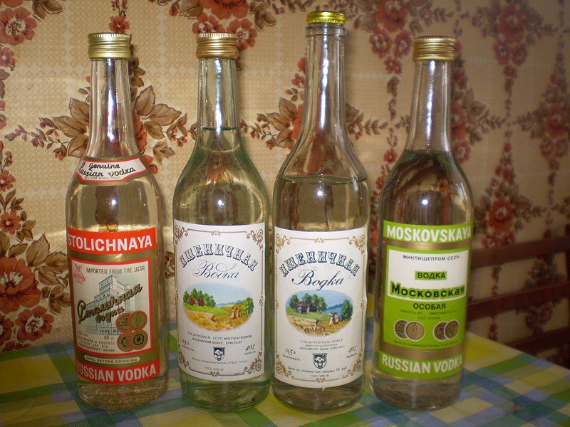 Як писала Крічлоу, «за Сталіна, Хрущова і Брежнєва суворому покаранню піддавалися ті, хто скоював злочини у п'яному вигляді, проте пияцтво не вважалося загрозою суспільству - напевно, тому що самі керівники, які любили випити, бачили в алкоголі запобіжний клапан для низького морального духу»