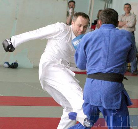 Мовляв, у Шуфрича - дуже сильний удар ногою