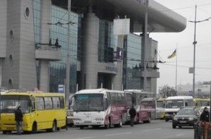 Поїздка на автобусі Skybus між центральним залізничним вокзалом Києва та аеропортом Бориспіль подорожчала відразу на 60%
