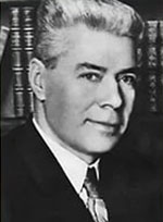 Оцінюючи перші досліди створення радянського історичного роману,   Олексій Горький   писав в 1930 році: 