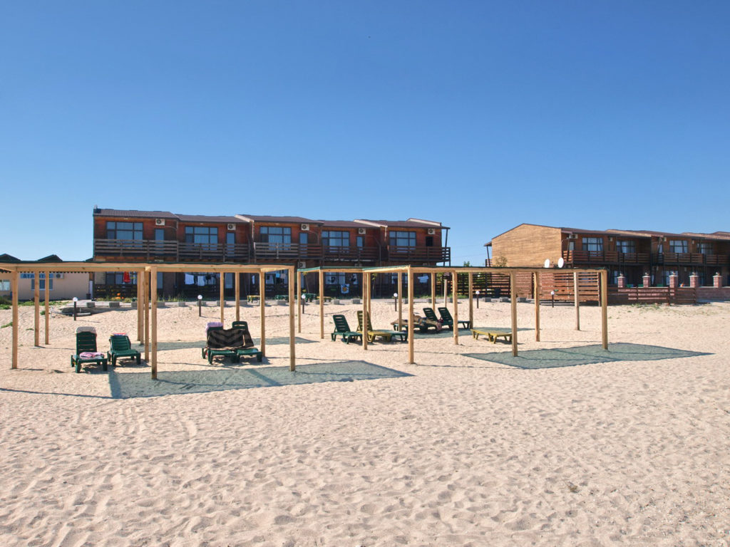 Кирилівка   теж може похвалитися природним розмаїттям і прийнятним рівнем сервісу