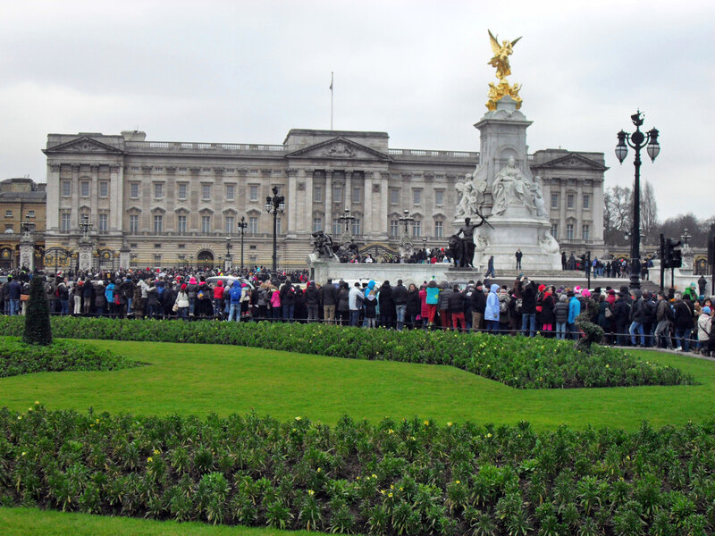 І ось, нарешті, сам Букінгемський палац: