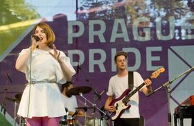 Prague Pride, Фото: ЧТК   - Сьогодні тут прозвучало, що в чомусь Чеська Республіка попереду по лояльності до людей нетрадиційної сексуальної орієнтації, а в чомусь відстає
