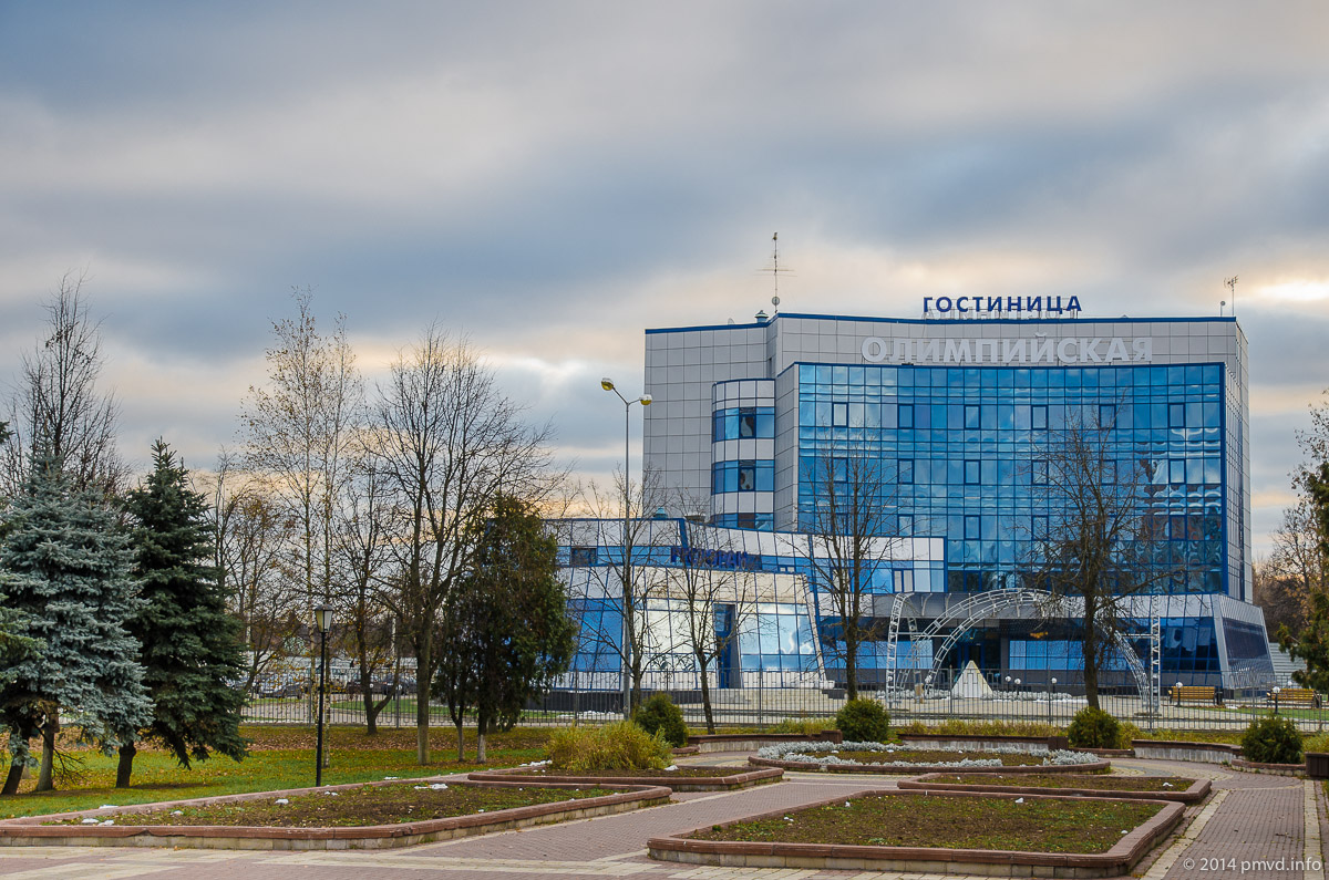 Навряд чи Чехов збирався конкурувати з Сочі за право проведення зимової Олімпіади, але коли «Витязь» базувався в Чехова сучасний готель була просто необхідна