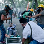 Міністерство охорони здоров'я Туреччини почало розслідування «несанкціонованої» діяльності стамбульських лікарів-добровольців, які організували в парку Гезі тимчасовий медичний пункт, в якому надавали допомогу людям, які постраждали від рук поліцейських