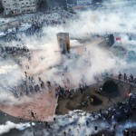 Регулятор телерадіомовлення Туреччини оштрафував чотири невеликих місцевих телеканалу за прямі трансляції зіткнень демонстрантів з поліцією на площі Таксим