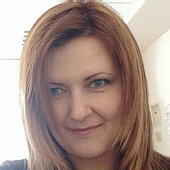 Ольга Жукова, журналіст газети «Комсомольская правда - Донецьк»   Як ми тут живемо