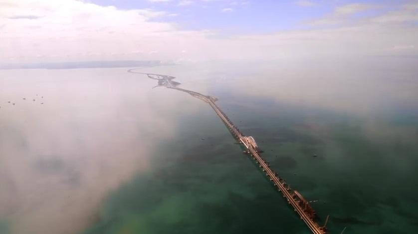 У прокуратурі АР Крим відзначають, що будівництво транспортного переходу здійснюється з грубим порушенням правил екологічної безпеки