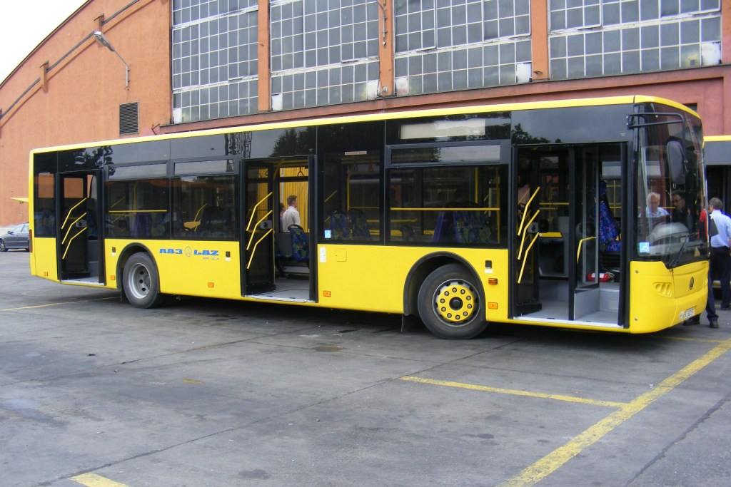 Як повідомляє «Сегодня», з 23 серпня автобусний маршрут №55 продовжать до станції метро «Палац спорту»